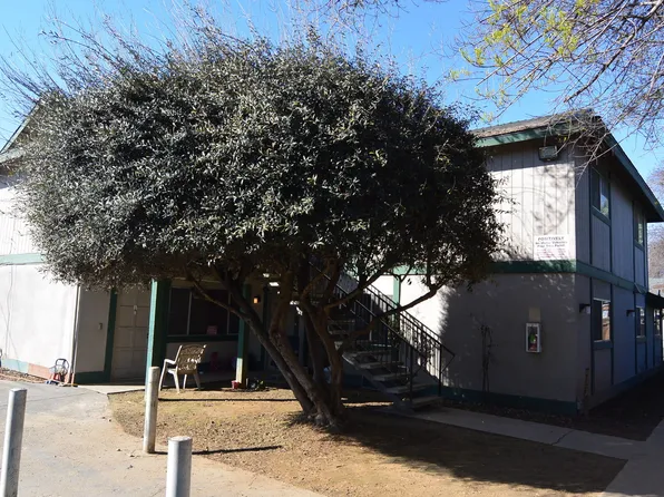 1325 S. Central, 1325 S Central St APT 4, Visalia, CA 93277