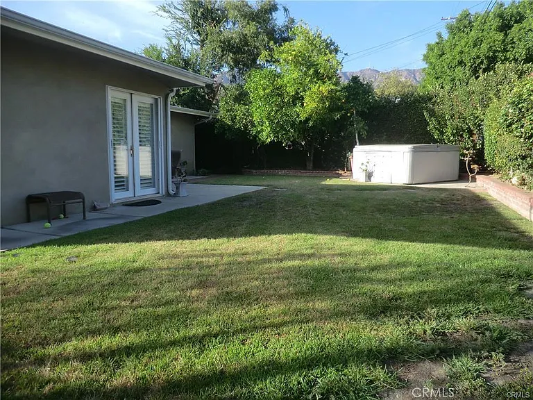 834 Delaware Rd — Photo 16