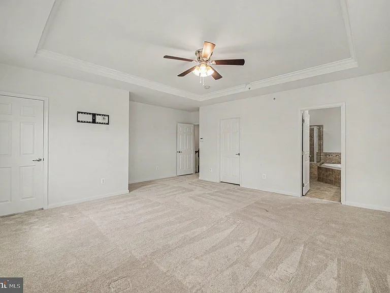 15131 Leicestershire St — Photo 13