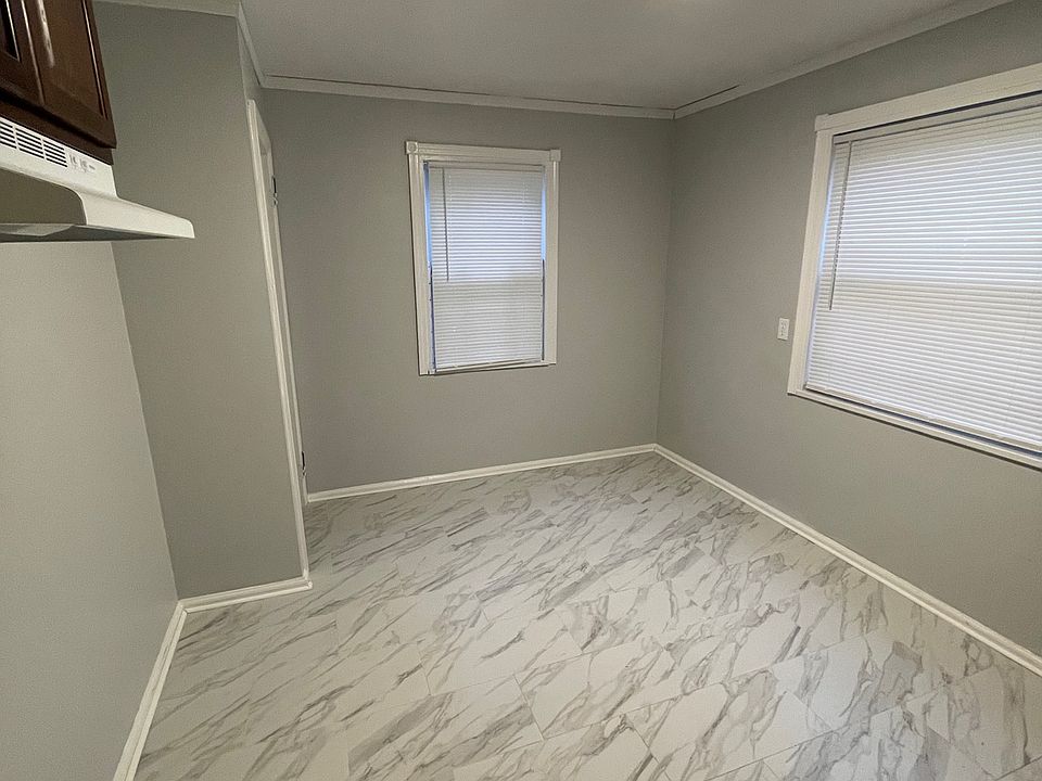 2nd image of 7417 Vaughan St