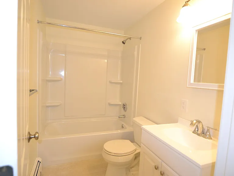 400-402 Merrimac St — Photo 5