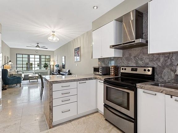 3rd image of 1045 Lenox Ave APT 12