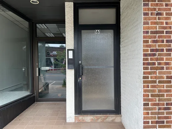 161-165 Main St #B, Pt Washington, NY 11050