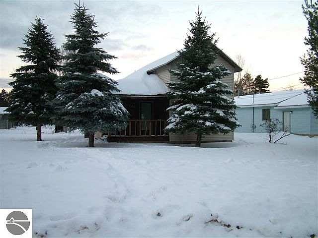 1st image of 208 W Kalkaska St