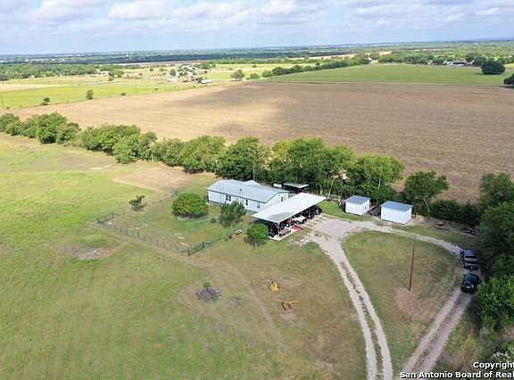 4th image of 330 County Road 4517