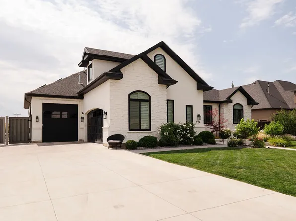 924 S Country Ln, Farmington, UT 84025