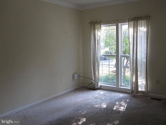 2nd image of 8234 Lyndhurst St #8234