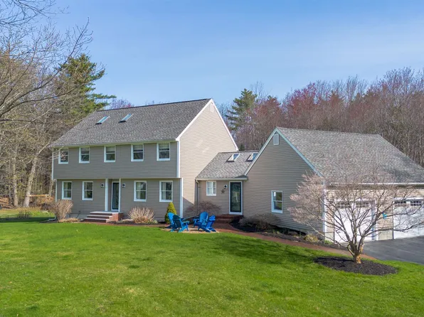 17 Baywood Drive, Hampstead, NH 03841