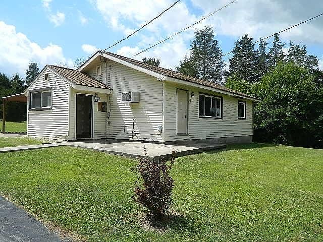 1st image of 6870 Ellen Dr