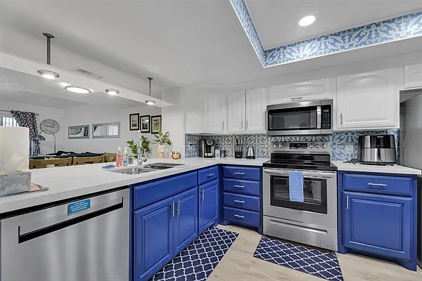 104 E Parade Dr #22 — Photo 6