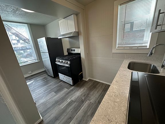 5th image of 815 N 5th St #102