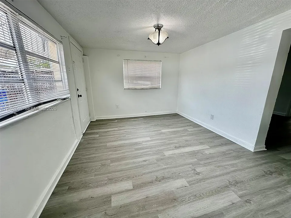 2306 NW Flagler Ter #1
