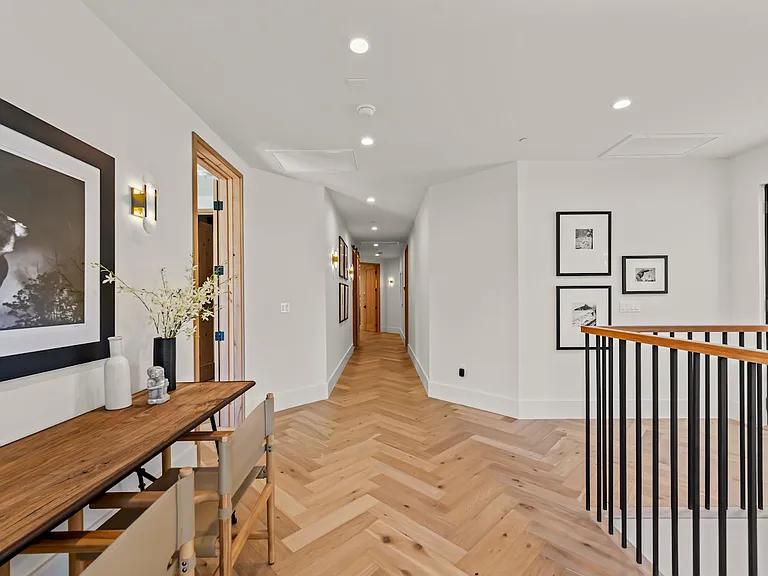 12527 Huston St — Photo 33