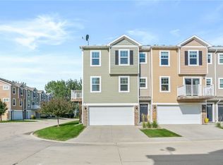 920 NE 49th Ln, Ankeny, IA 50021