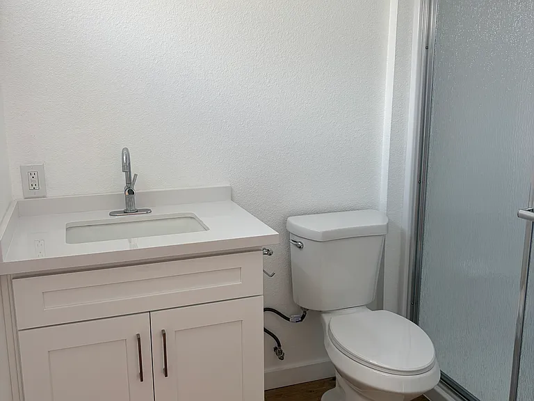5257 Willowcrest Ave — Photo 20