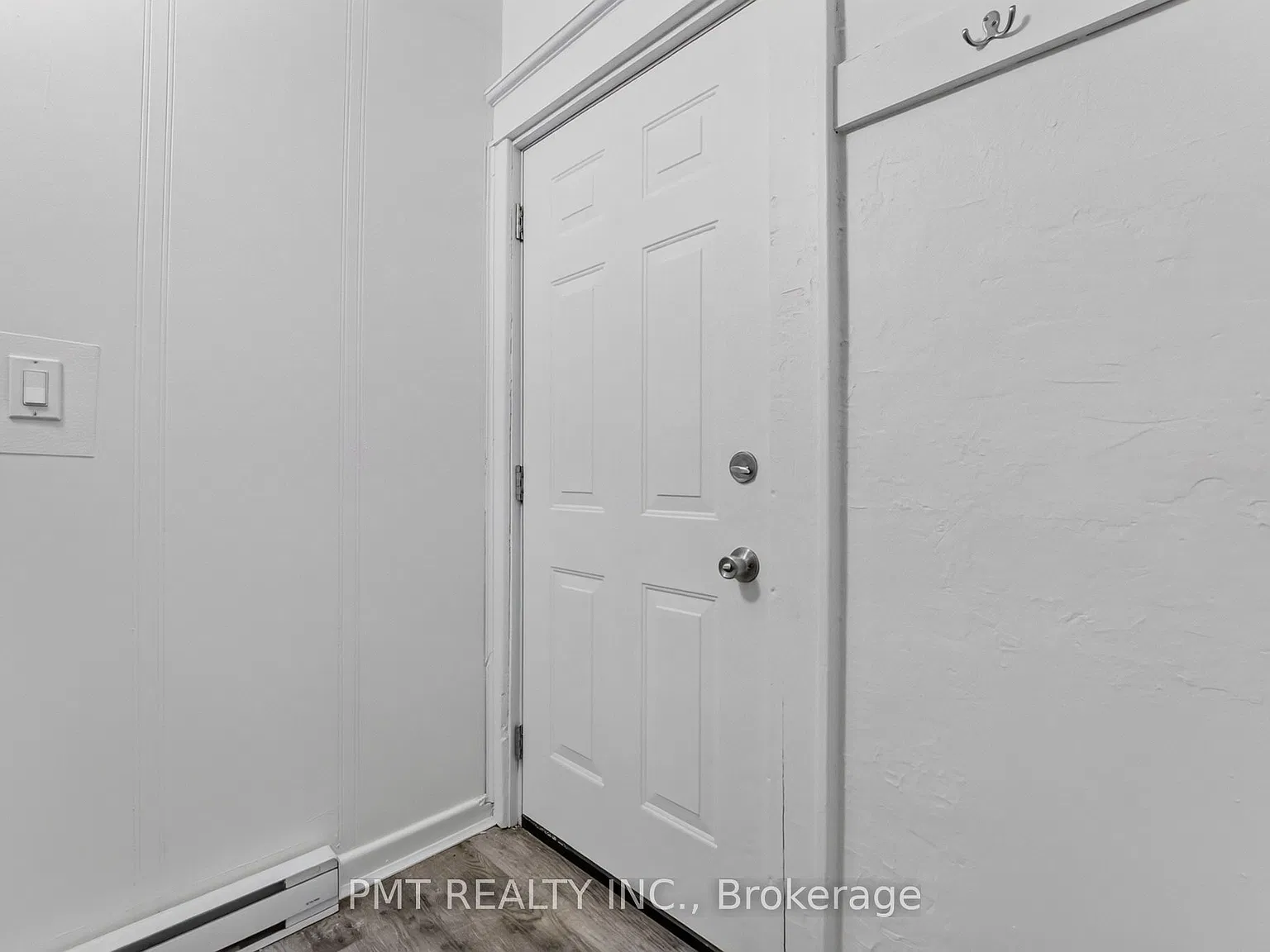 2 bed, $1,700 — Photo 2
