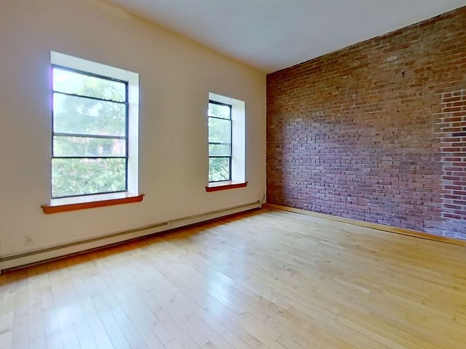 1st image of 112 W 119th St #4