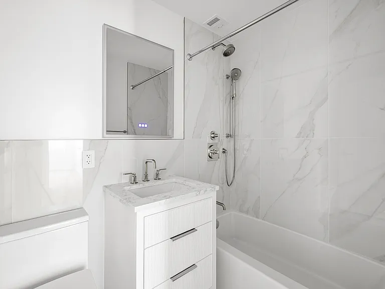 165 E 66th St #9C — Photo 11