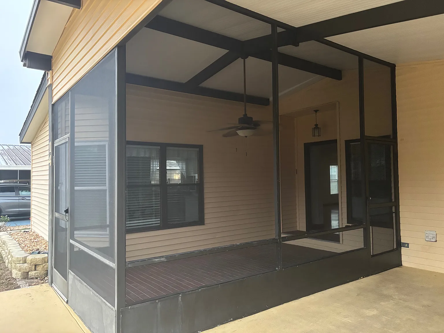 2 bed, 1850 sqft, $1,950 — Photo 3