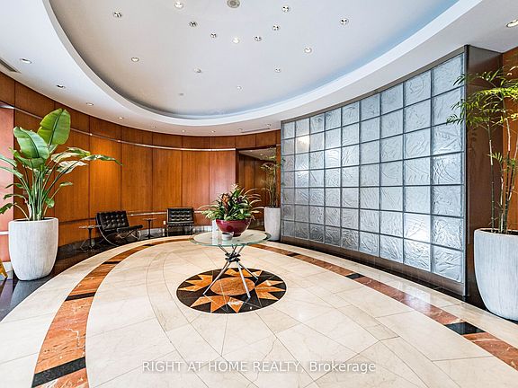 2nd image of 1121 Bay St #1106