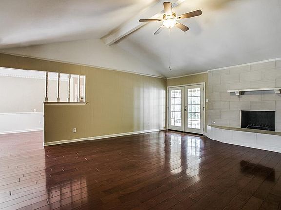 4th image of 2711 Burlwood Dr
