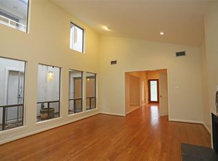 5618 Chaucer Dr, Houston, TX 77005