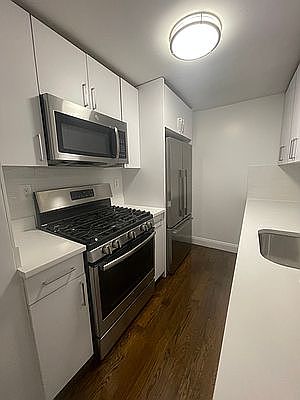5th image of 400 E 89th St APT 16F