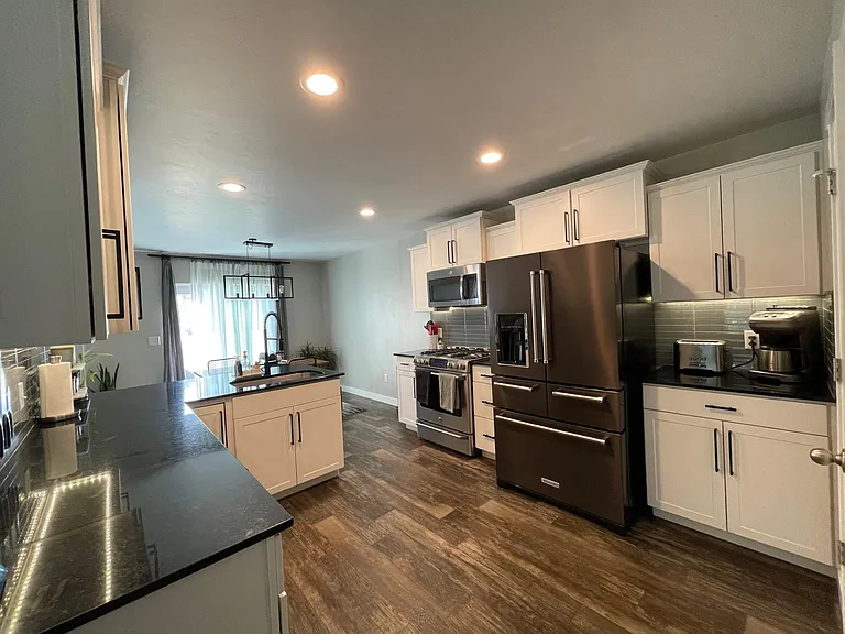 741 W Gallant Dr — Photo 5