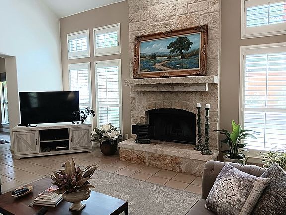 5th image of 218 English Oaks Cir