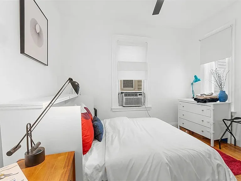 70 Saint Rose St #1A — Photo 15