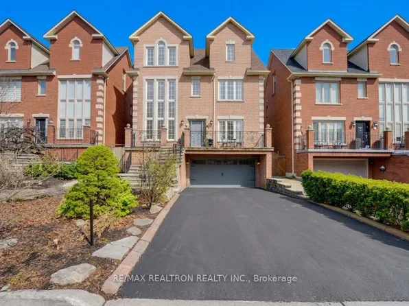 117 Theodore Pl, Vaughan, ON L4J 8E3