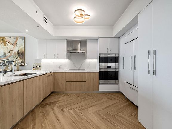 3rd image of 450 Alton Rd APT 2505