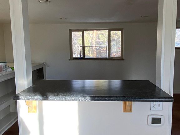 Eating nook and food prep area