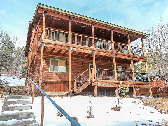 2nd image of 471 Villa Grove Ave