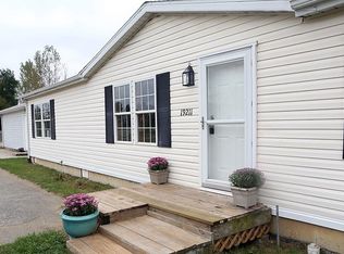 19211 Gross Ln, Churubusco, IN 46723