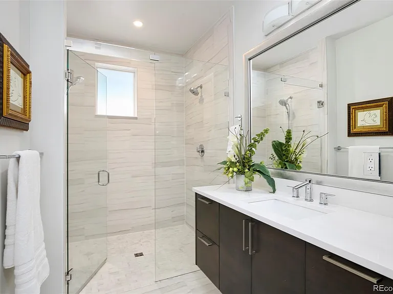 427 Milwaukee St — Photo 22