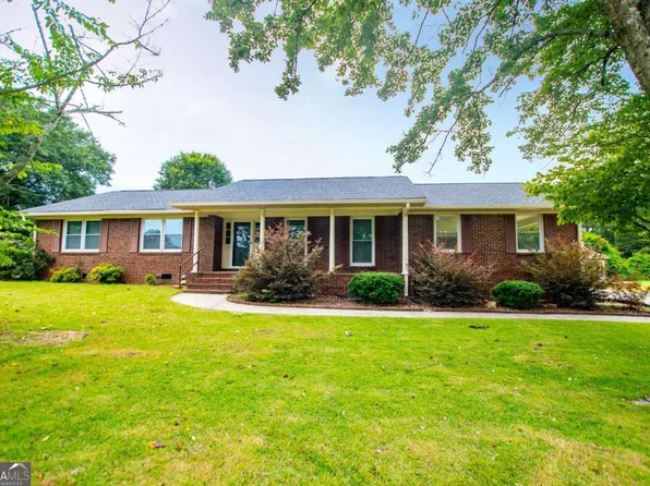 45 Alvin Dr, Carrollton, GA 30117