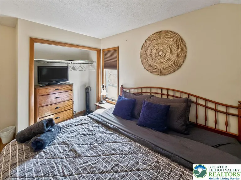 177 Dogwood Ter — Photo 23