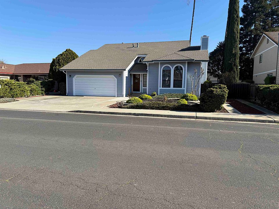 2nd image of 298 Wildberry Ln