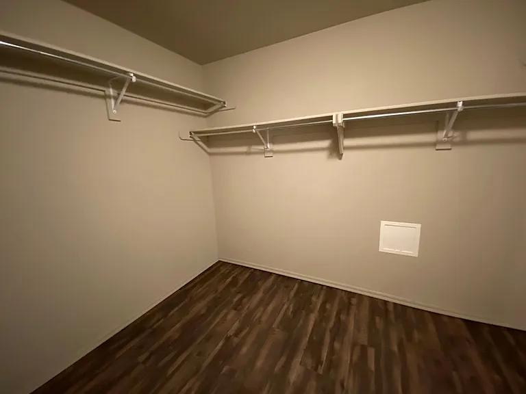 4517 Hunter Blvd — Photo 22