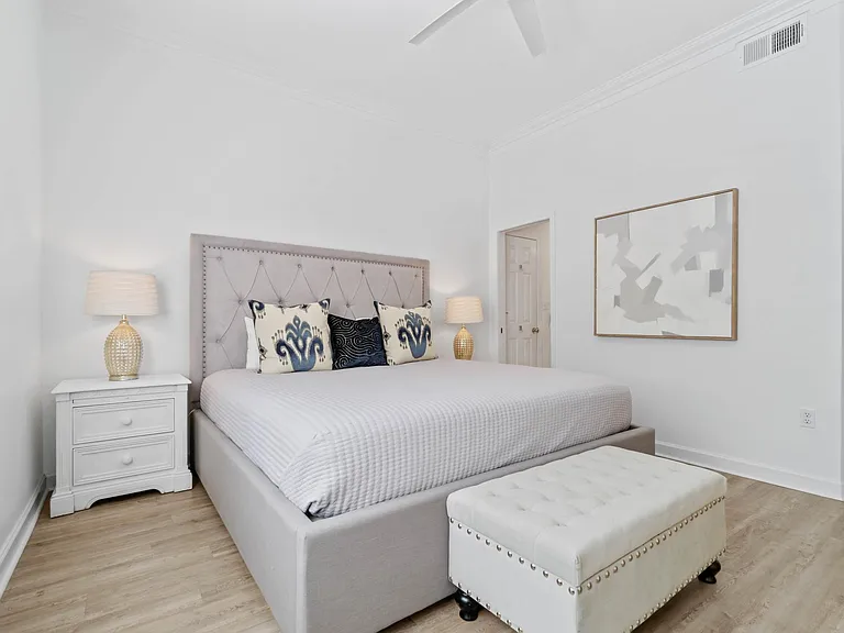 5280 Tivoli Dr — Photo 19