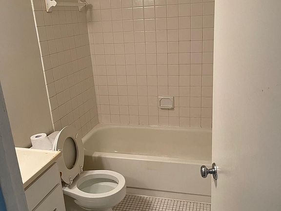 4th image of 7587 Margate Ct APT 104