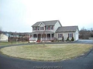 1st image of 15853 Fox Chase Ln