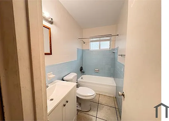 690 NE 133rd St #18 — Photo 9