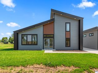 10270 Riverside Ln #147, Blair, NE 68008
