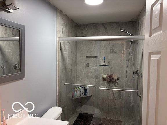 5th image of 8917 Rock Island Ct