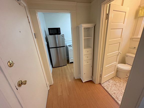 4th image of 40 Brooks Ave APT 9