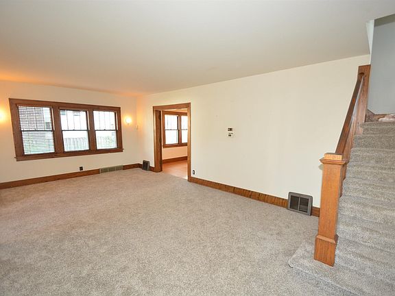 3rd image of 3105 Jennings St