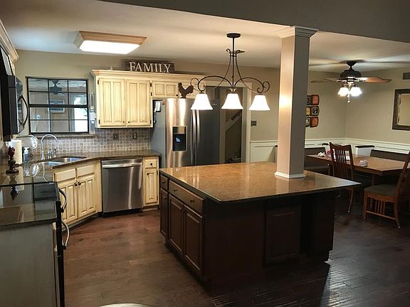 3rd image of 1092 Palm Ct