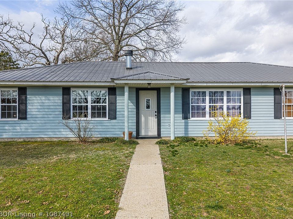 1st image of 255 Spielerville Rd